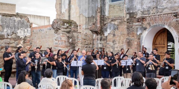 Conciertos gratuitos con artistas nacionales e internacionales en la Conferencia de Dobles Cañas 2025