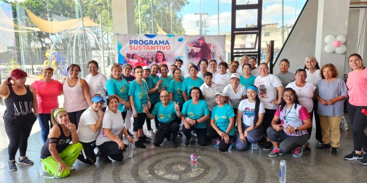 Clases de gimnasia, baile y yoga para adultos mayores: Programa gratuito en el Parque de la Paz, zona 21