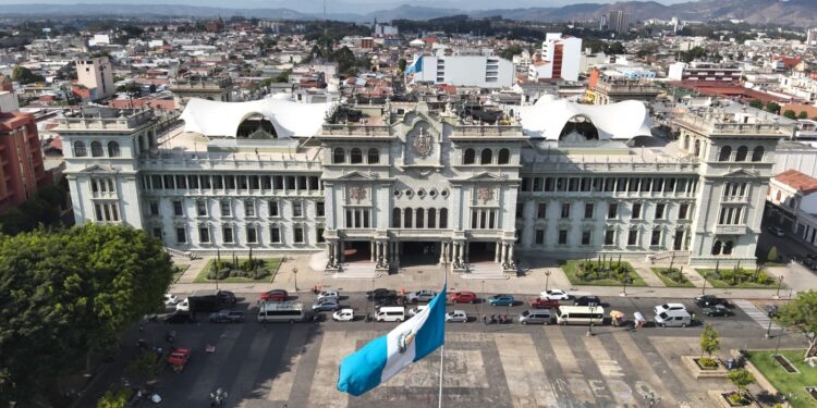 Celebra la fiesta de la Ciudad de Guatemala con recorridos históricos en el Palacio Nacional