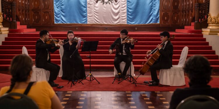 El Cuarteto Primavera en el Sábado Clásico: Una fiesta de cuerdas y cornos