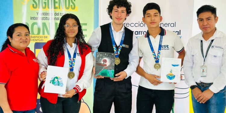 Estudiantes de San Rafael Las Flores celebran la cultura Xinka con arte