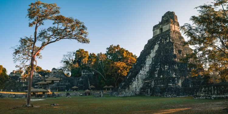 Día Internacional de los Parques Nacionales: Un llamado a la conservación de la naturaleza y el patrimonio cultural de Guatemala