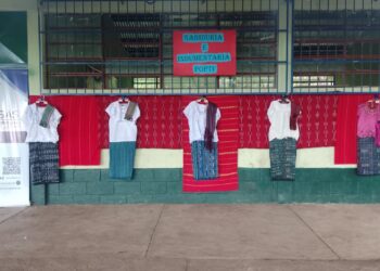 Exposición de indumentaria Popti’: un viaje a la sabiduría ancestral en Huehuetenango
