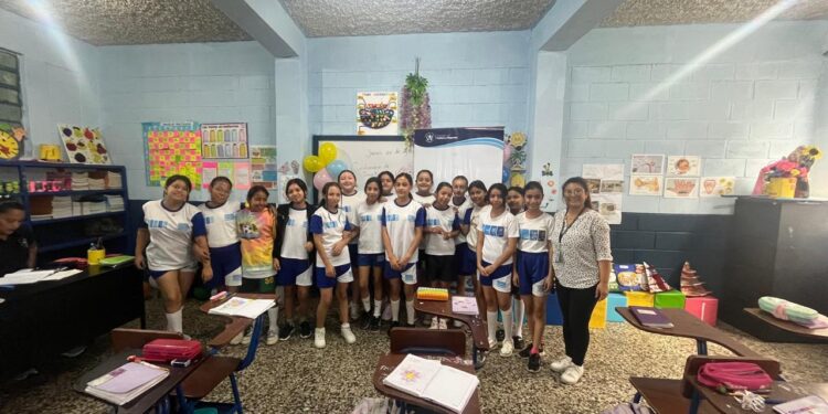 Jutiapa celebra el legado de los Pueblos Originarios con una clase de historia