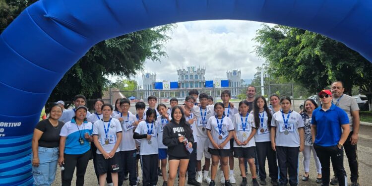 El Ministerio de Cultura y Deportes premia a los ganadores de la Carrera 3K en Campo Marte