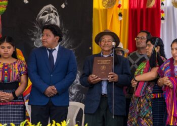 San Juan Sacatepéquez celebra la recuperación de título ancestral que narra su legado sagrado