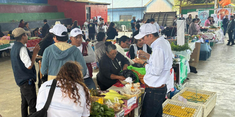 Huehuetenango vive una fiesta de la agricultura y desarrollo