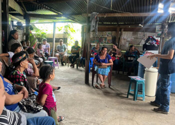 Capacitan a familias de Cubulco para una mejor alimentación y salud