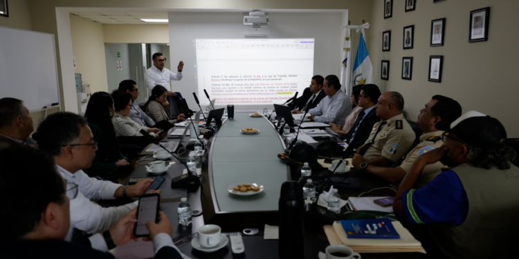 Propuesta final de reforma a la Ley de Tránsito busca modernizar la regulación del transporte en Guatemala