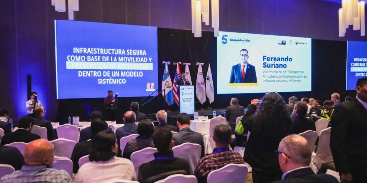 Gobierno y entidades clave trazan ruta común hacia la seguridad vial