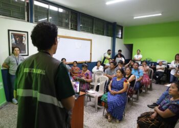 Comerciantes capacitados en manejo responsable de animales