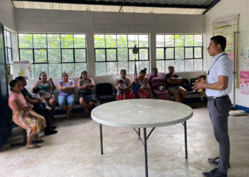 Madres de Retalhuleu reciben capacitación de hábitos alimenticios saludables