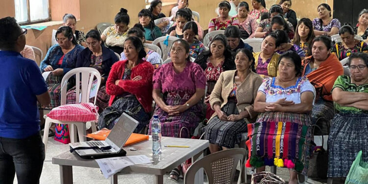 Mujeres de Santa Lucía Utatlán refuerzan su proceso de organización