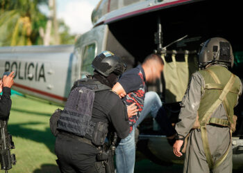 Trasladan hacia la Capital vía aérea al “Catracho” para iniciar proceso de extradición