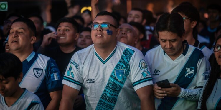 Afición guatemalteca vivirá la pasión por la Selección Nacional en la Plaza de la Constitución