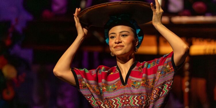 Ballet Moderno y Folklórico cautiva en la inauguración del 9. ° Festival Patrio