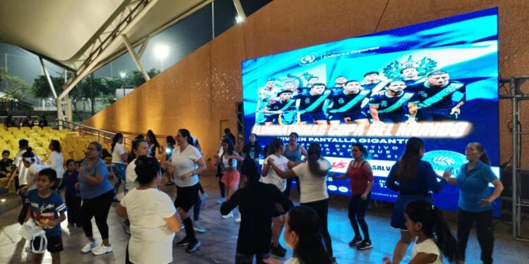 Zona 21 apoya a la Selección Nacional en el Parque de la Paz Carlos “el Pescadito” Ruiz