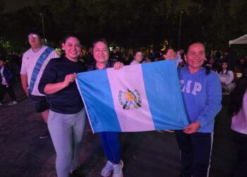 Guatemala: Familias unen fuerzas en Campo Marte para apoyar a la Selección Nacional