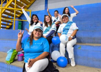 La Selección Nacional unió a la familia Amaya en el Parque Erick Barrondo