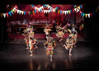 Festival Patrio: el Ballet Moderno y Folklórico brilla y rinde homenaje al maestro Carlos Ajuchán