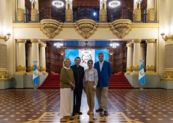 El Duque de Sueca descubre la majestuosidad del Palacio Nacional