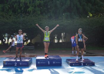 Elda Fernández conquista el primer lugar en la Carrera Independencia 2025
