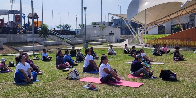 Yoga gratuito en la zona 21: el MCD organiza una Súper Clase