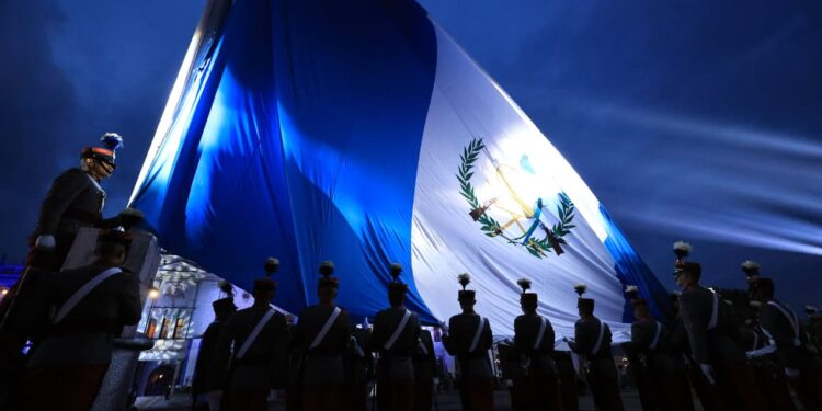 Inician festejos por 204 años de Independencia