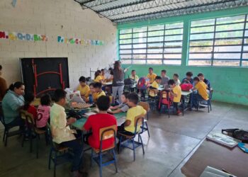 Implementan en Jalapa huerto escolar con fines pedagógicos