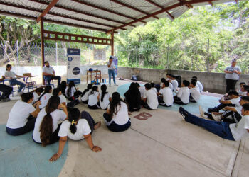 Promueven hábitos saludables y prevención de la violencia en San Cristóbal Acasaguastlán
