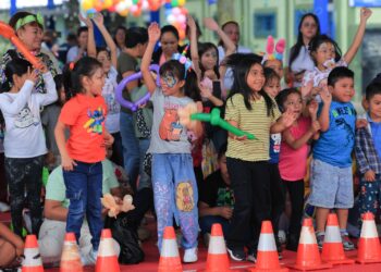Centro Deportivo Gerona celebra el Día del Niño con gran éxito de afluencia
