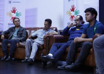 GUATEPAZ 2025: Escritores tejen realismo mágico y tradición en el Conversatorio Literario