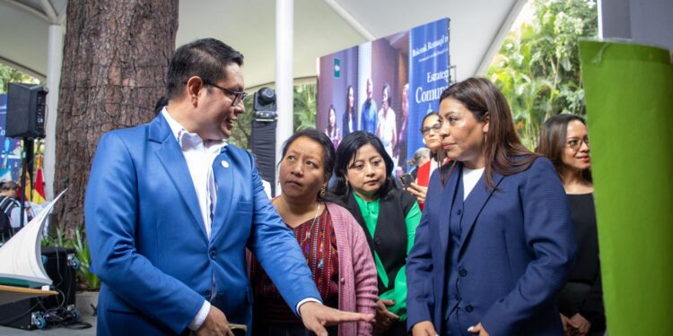 Guatemala lanza el MAII: Integración de medicina ancestral y moderna para acercarse a las comunidades