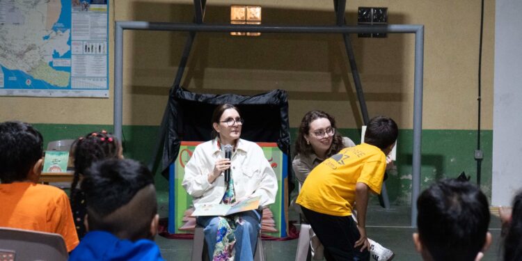 Editorial Cultura lleva una mágica jornada de letras a la Casa del Migrante Guatemala