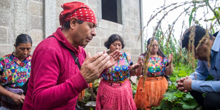 El MCD establece un proceso específico para realizar ceremonias mayas en sitios sagrados y arqueológicos