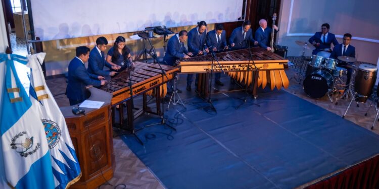 MCD festeja el natalicio de Miguel Ángel Asturias con un gran concierto de marimbas
