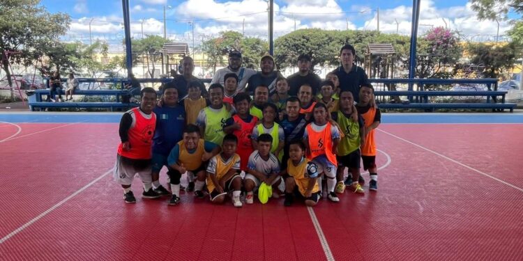 Deporte e Inclusión: La Selección Nacional de Fútbol Talla Baja de Guatemala se prepara para la Copa América 2025