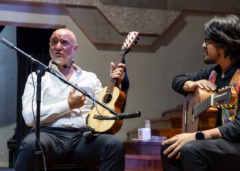Brillante jornada didáctica ofrece el guitarrista uruguayo Ricardo Barceló en el Conservatorio Nacional