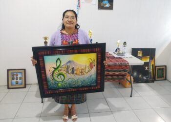 San Juan Comalapa honra a Rafael Álvarez Ovalle con vibrante concurso de pintura