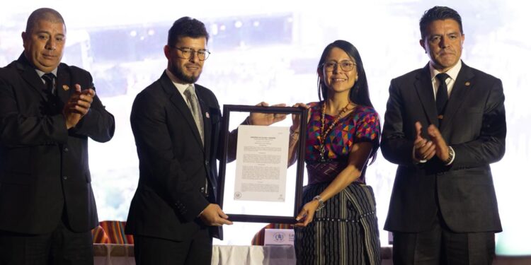 Acuerdo 808-2025: El Convite “Ángel Pérez Quiroa” es oficializado como Patrimonio Cultural de la Nación