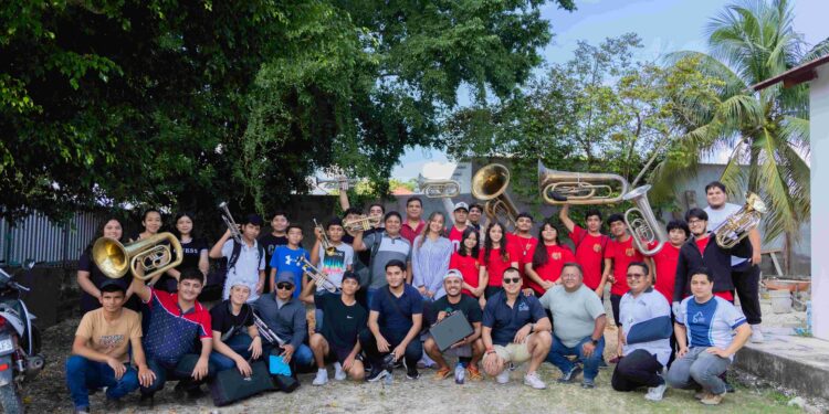Orquesta Sinfónica Nacional ofrece clases magistrales en Petén a jóvenes talentos