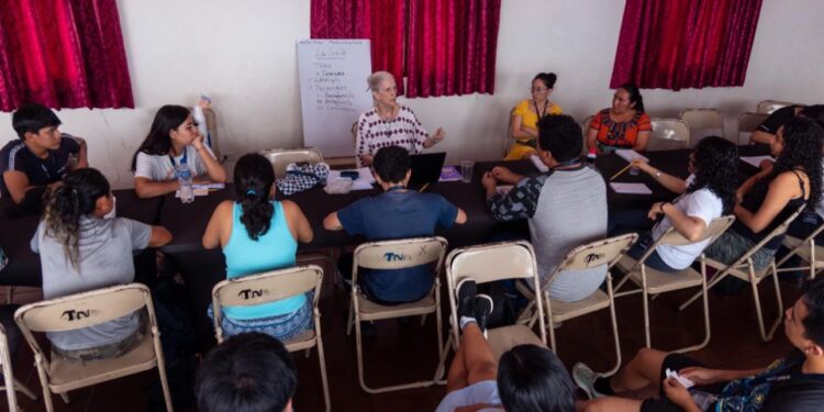Muestra de Teatro Departamental “Norma Padilla”: un semillero de formación para futuros actores y actrices de Guatemala
