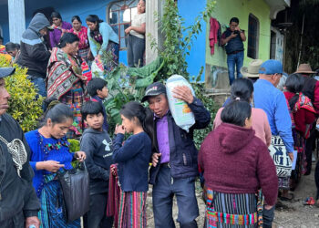 Entregan asistencia alimentaria a más de 17 mil familias en Quiché y Chiquimula