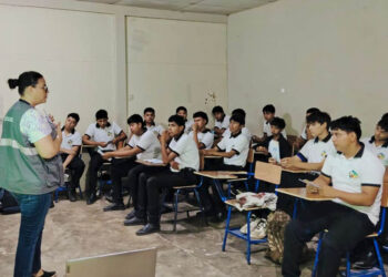 Fomentan tenencia responsable de mascotas entre estudiantes