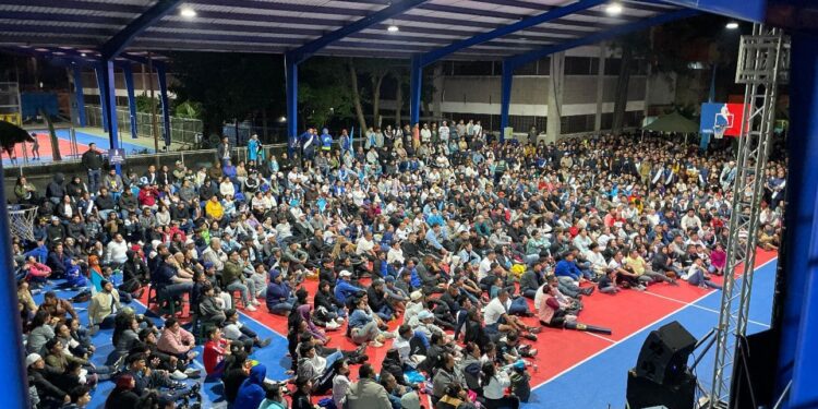Centro Deportivo Gerona reúne a vecinos para alentar a la Azul y Blanco