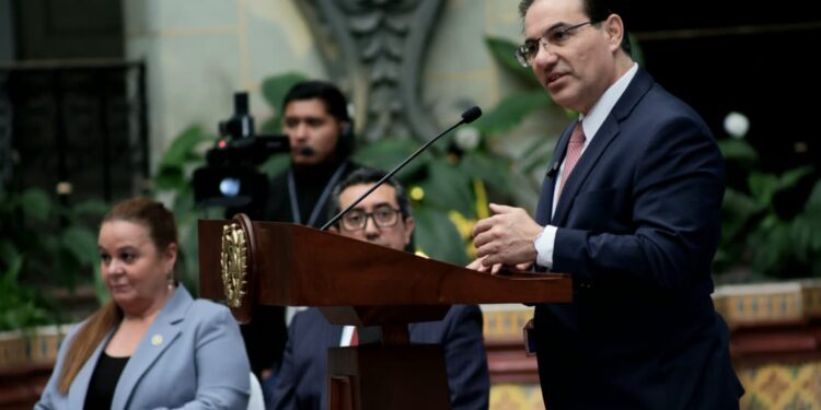 Guatemala declara organizaciones criminales transnacionales y terroristas a las pandillas