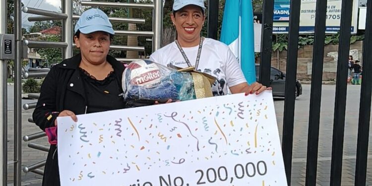 Parque Deportivo y Recreativo de la Paz, Cobán celebra a su usuaria número 200 mil