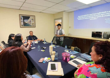 Personal de la PGN aprende el manejo responsable de gatos ferales