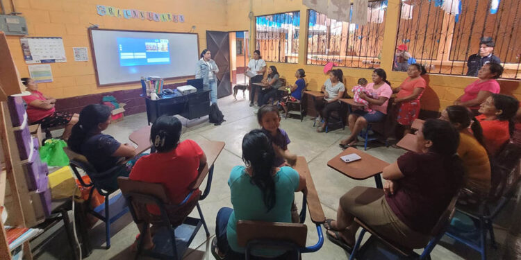 Productores de Zacapa aprenden a transformar su producción en ganancias sostenibles