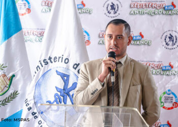 Reafirman compromiso para combatir la resistencia a los antimicrobianos